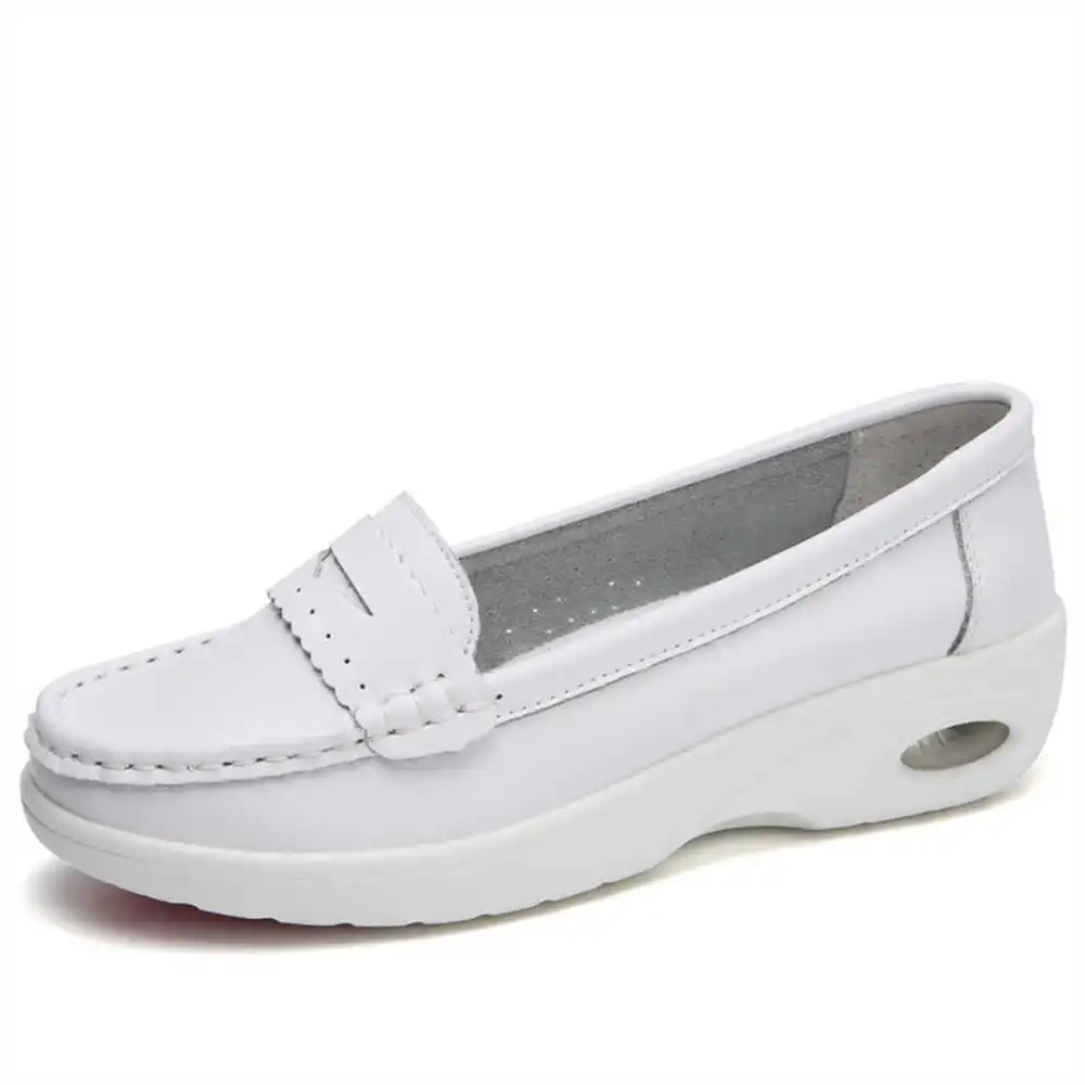 Thick Sole Slipon White Traine - Formal Women Daily Wear Slippers 评论和价格